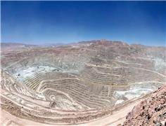 Chile mining activity up as non-mining activity plunges