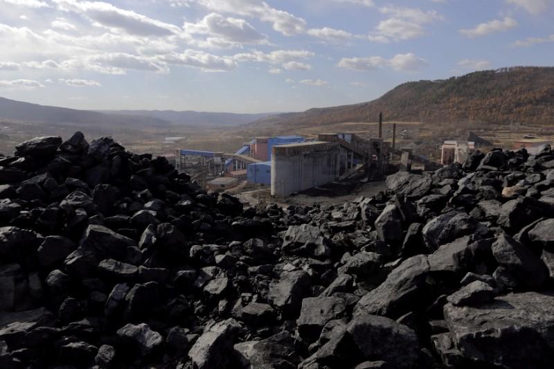 China’s raw coal production up 3.7 percent in Jan-Nov