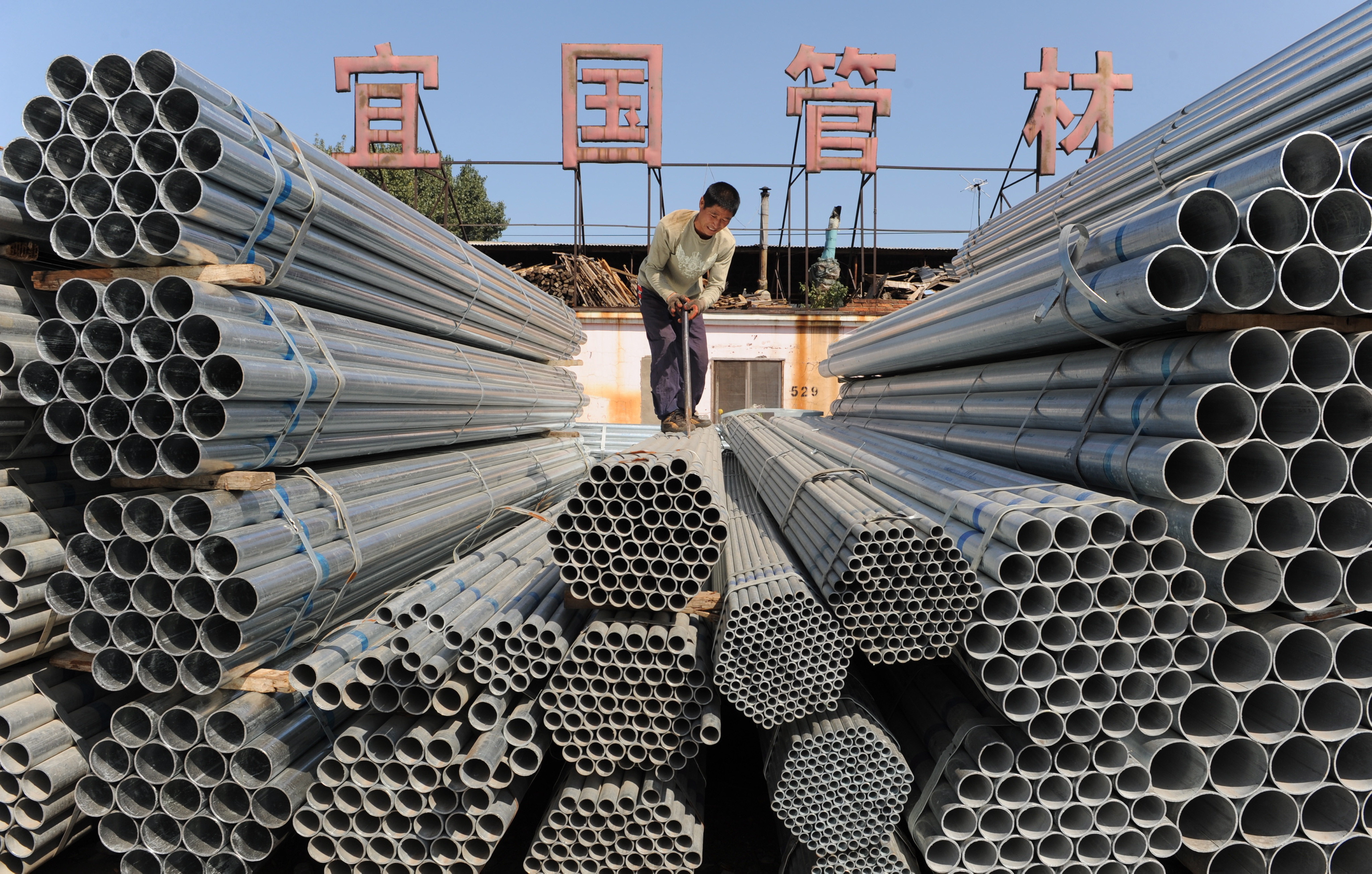 China Imposes Ban on New Steel Capacity Launches in 2018