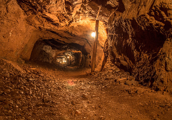 Large-Scale Gold Miners in Scam