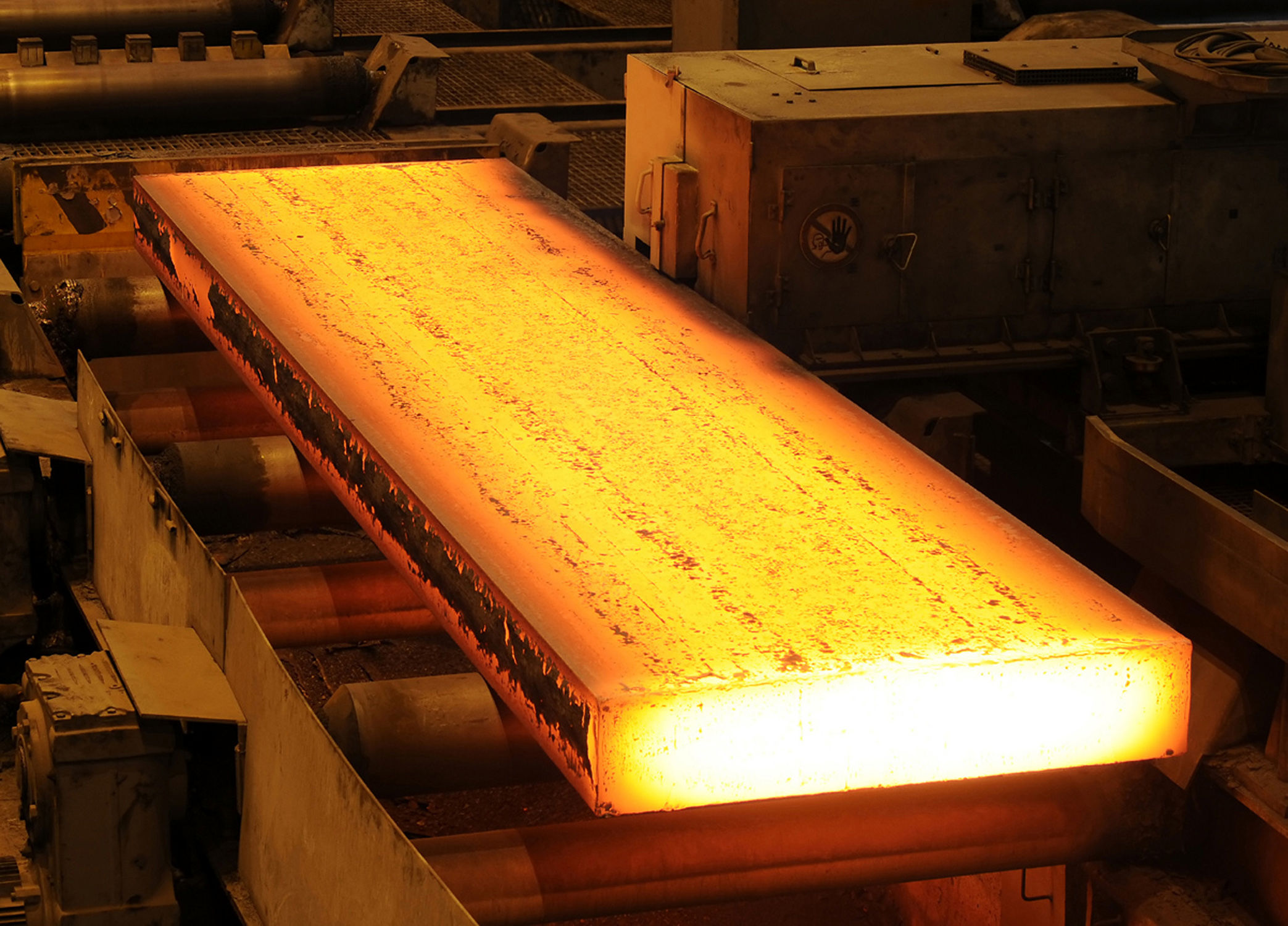 Production of 5 Grid Alloy During the Last Four Months by Hormozgan Steel Company