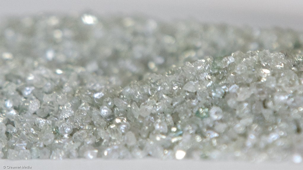 Jewellers must say whether diamonds are mined or synthetic