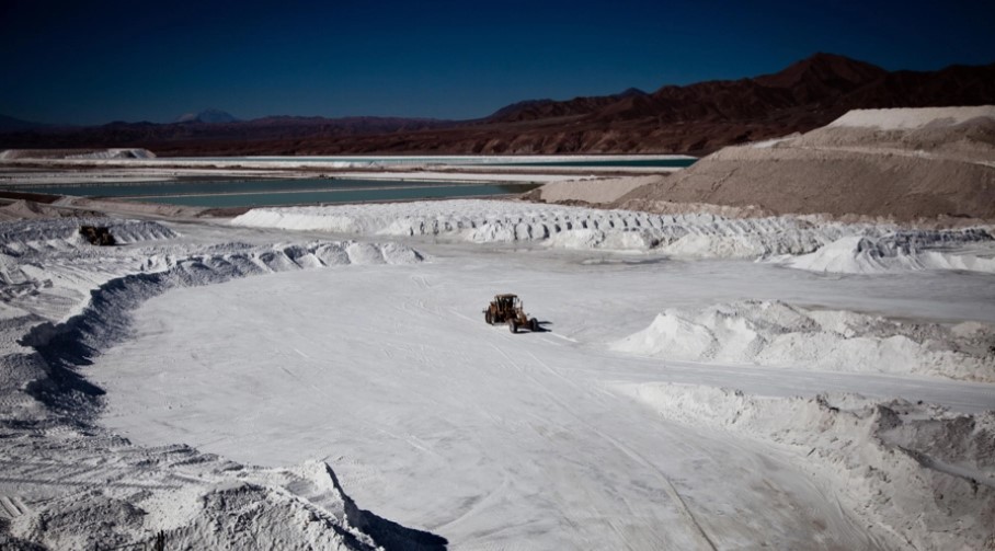 Chilean legislators reject lithium expropriation