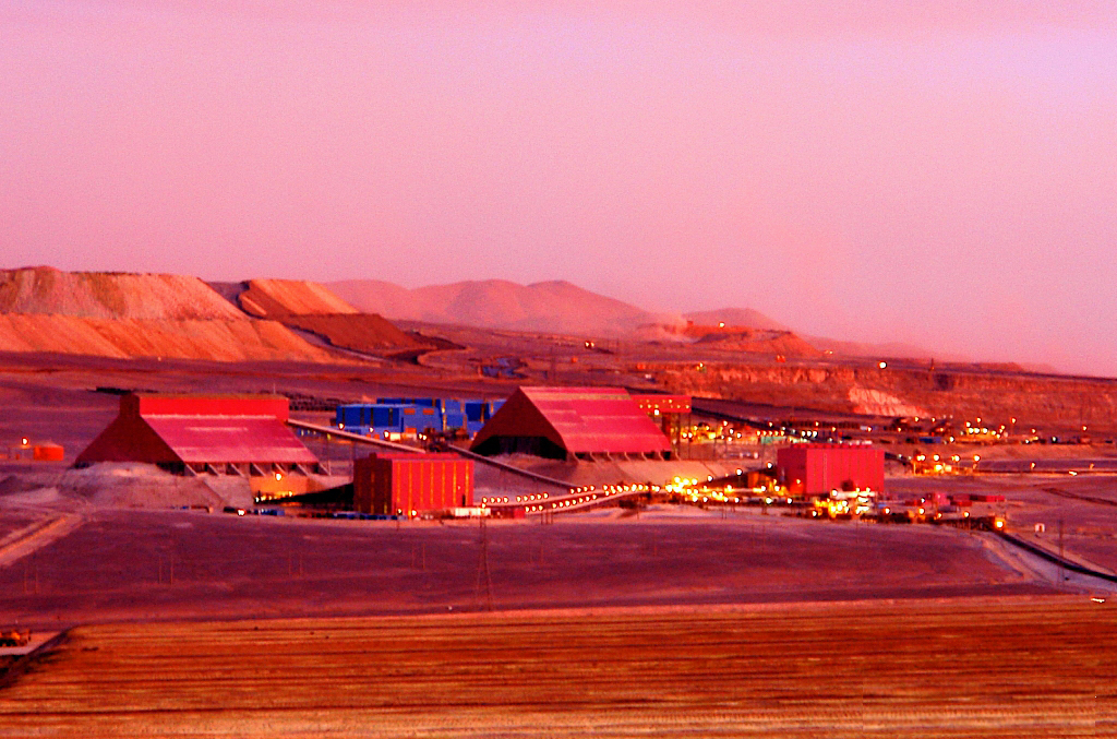 Chile’s main copper mines report mixed results, revenue drop