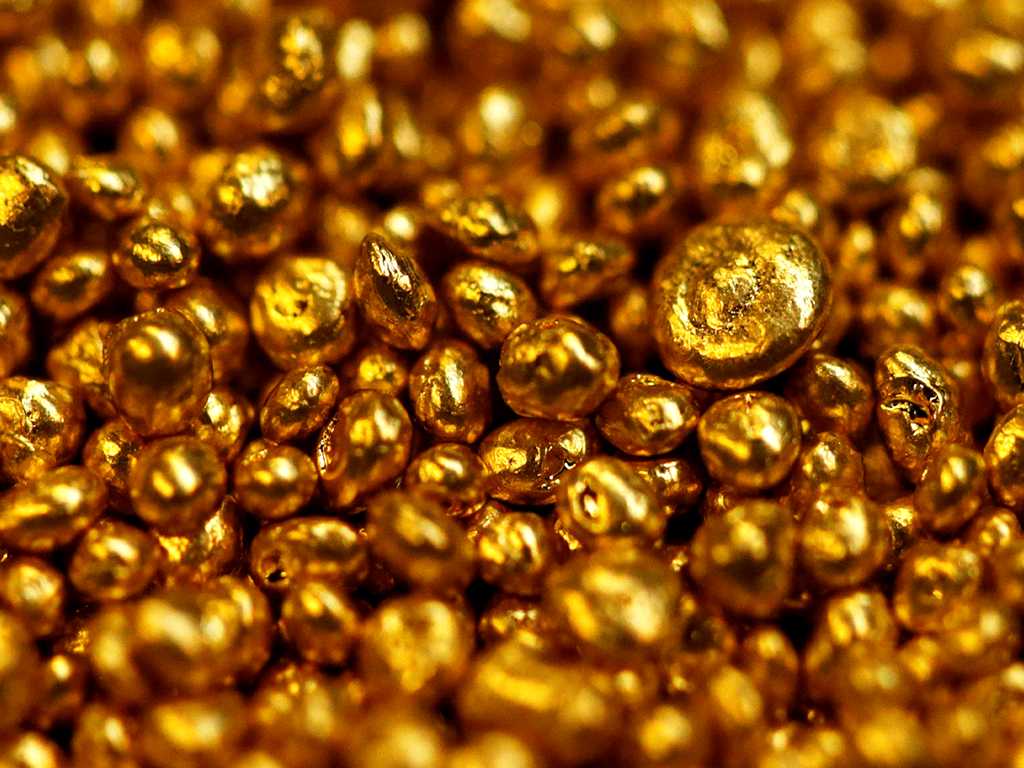 Gold prices continue rollercoaster, shoot to another record
