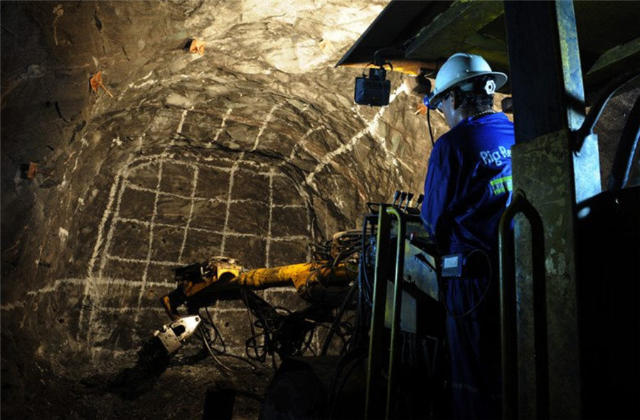 Zambia plans to revoke Glencore’s Mopani Copper Mines licenses