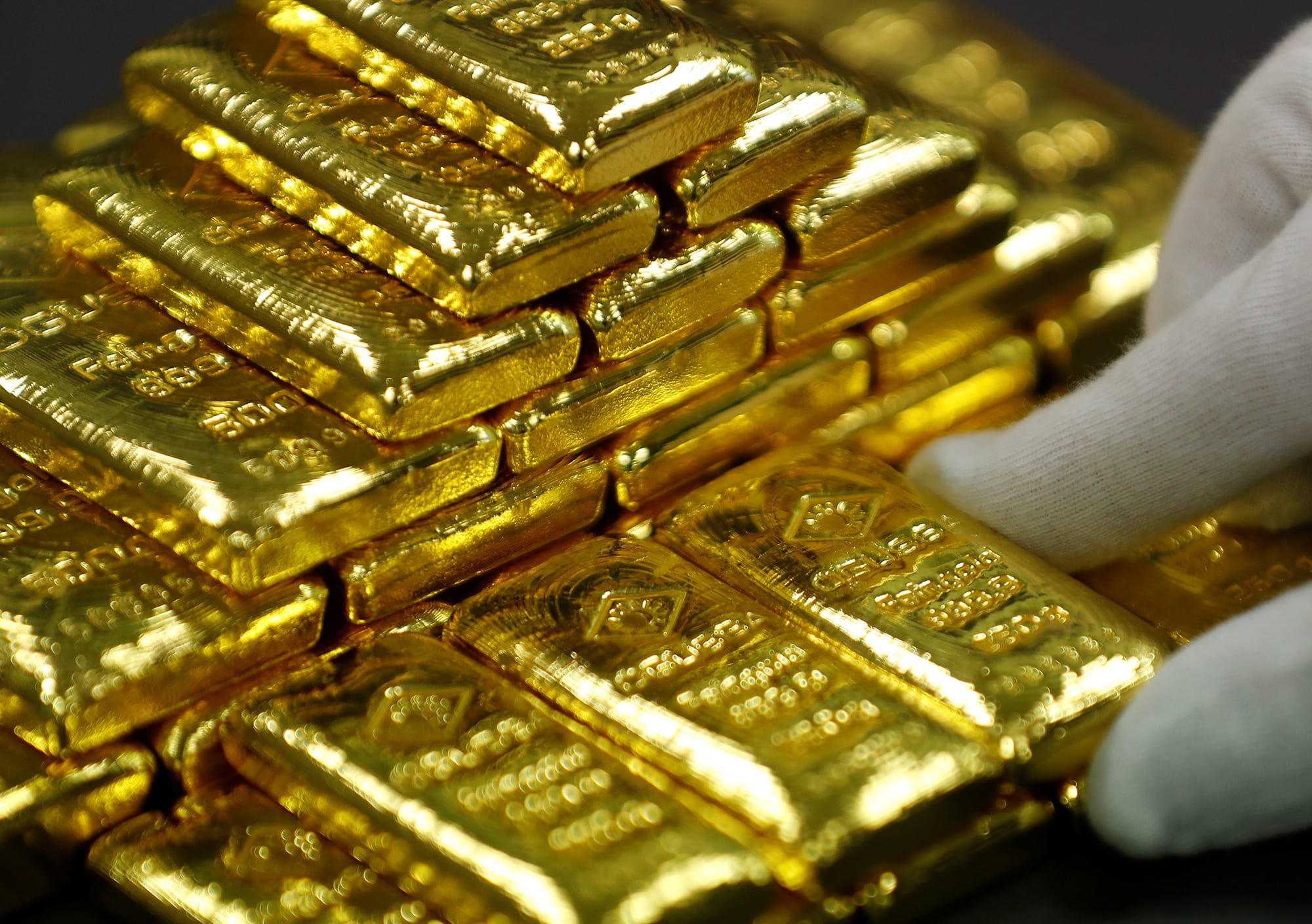 Gold likely to rise as global Covid-19 restrictions start to ease
