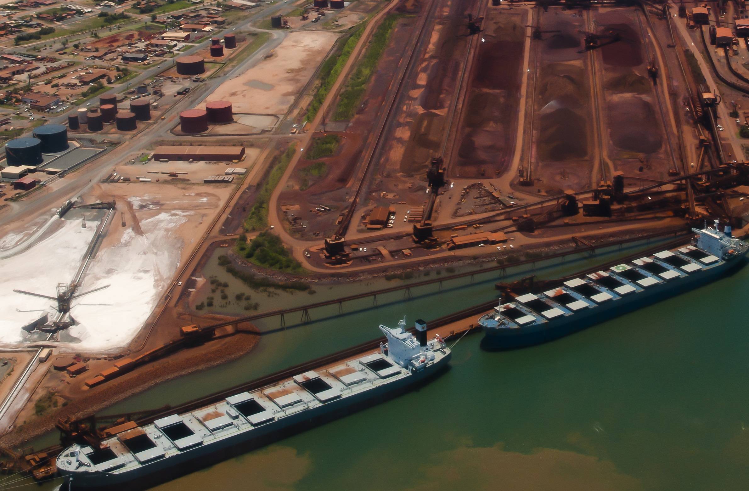 Australia`s Port Hedland iron-ore shipments to China up 10.6% in April