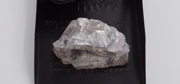 Lucapa uncovers massive diamond shortly after Lulo mining recommences