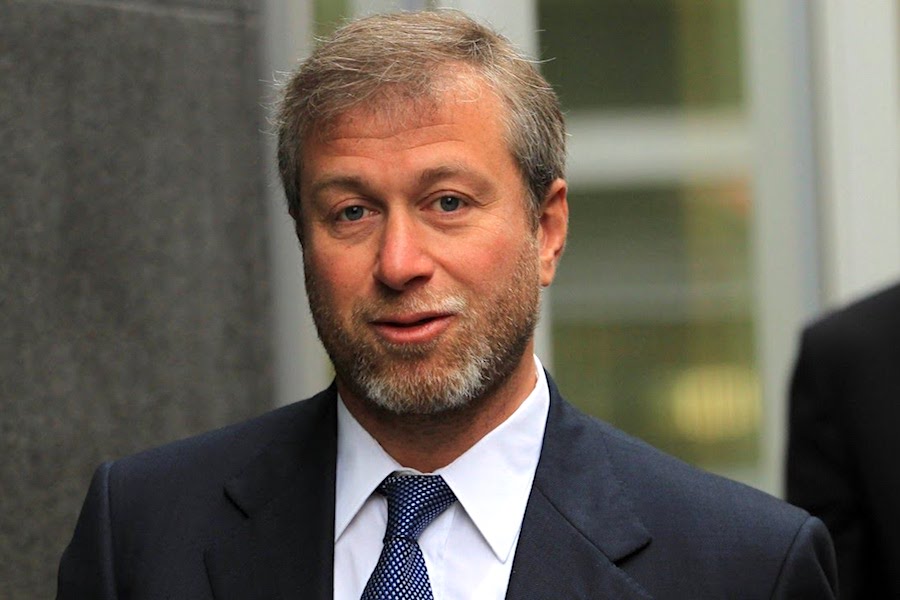 Russian billionaire Abramovich sells out in $1.4bn gold deal