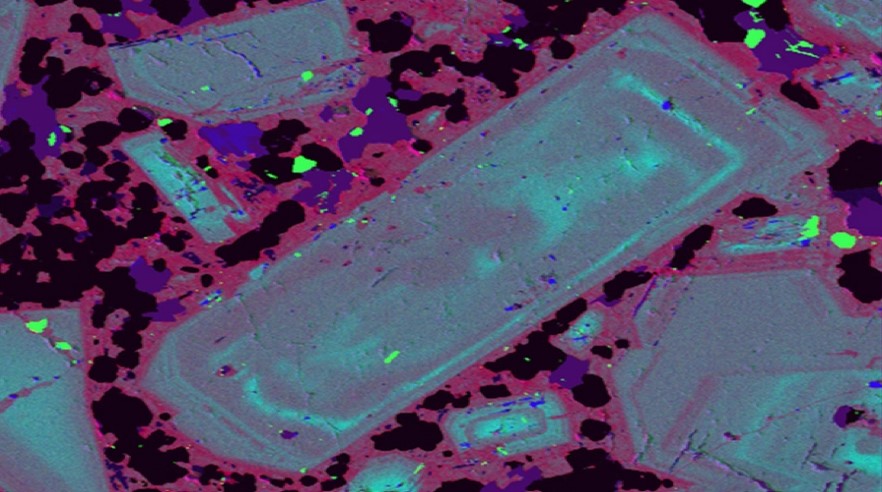 New insights into how to discover porphyry-type copper deposits