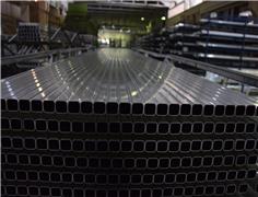 Aluminum deals on hold, show growing concerns over price outlook