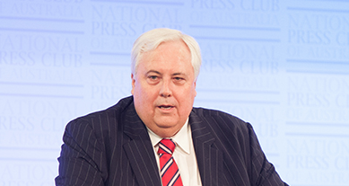 Clive Palmer announces $1.5bn coal-fired power station in QLD