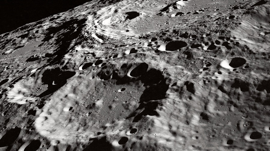 Precious metals may be locked below moon’s surface – study