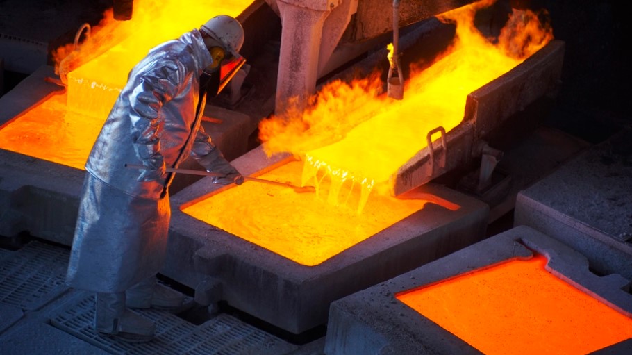 Copper price rally builds on record Chinese demand