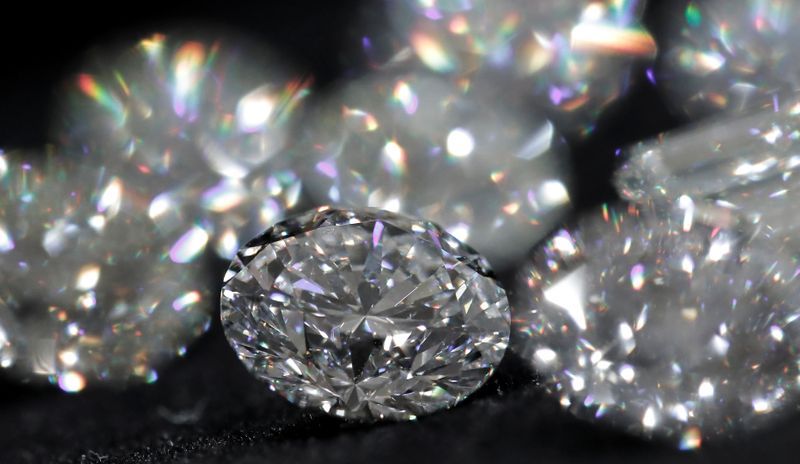 Alrosa ends some long-term deals as March diamond sales plunge