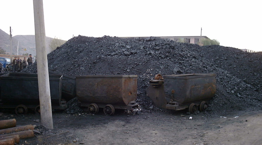 China coal mine accident kills 16, Xinhua says