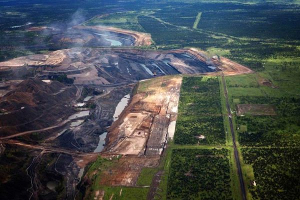 Australian state defers Adani coal mine royalties ahead of election