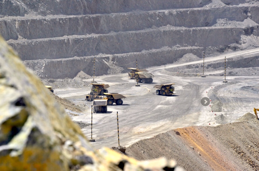 Union at Collahuasi copper mine agrees to labor deal