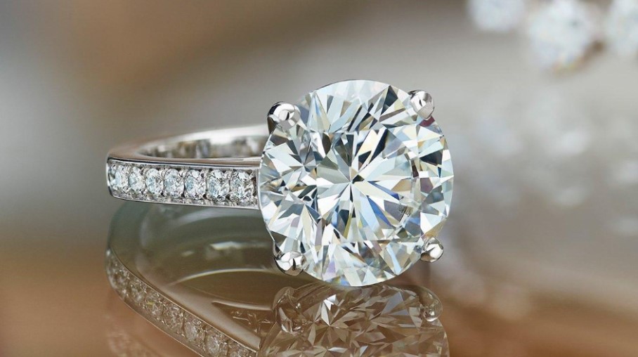 De Beers sales rise 12% as diamond demand recovers