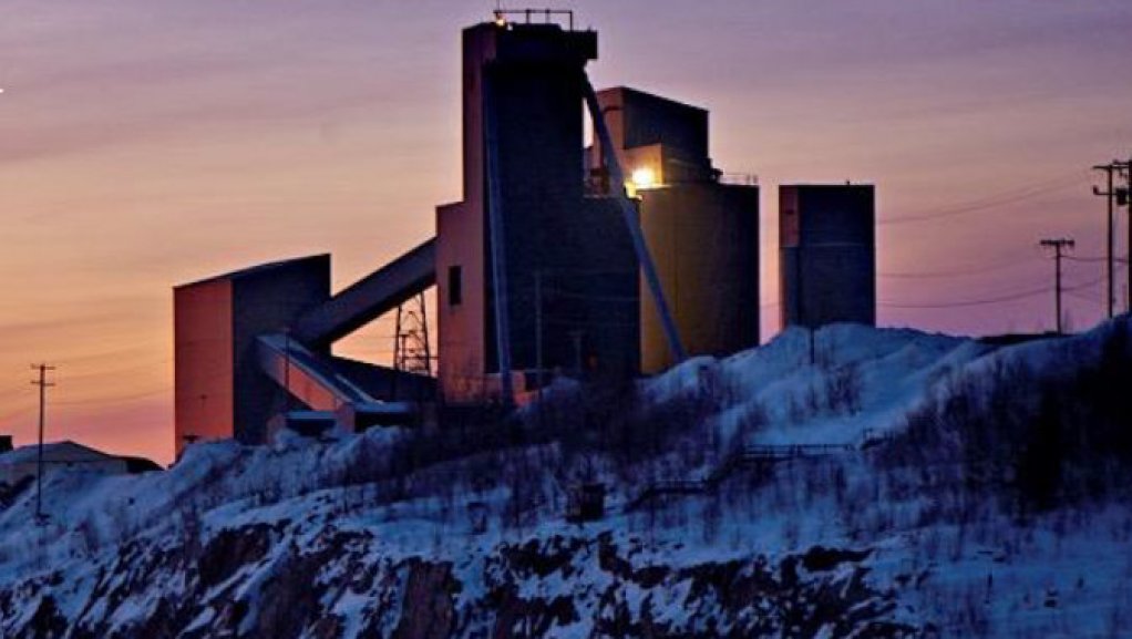 Iamgold lays off 437 workers at Quebec mine