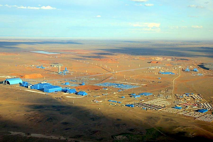 US fund threatens Rio with legal action over Oyu Tolgoi