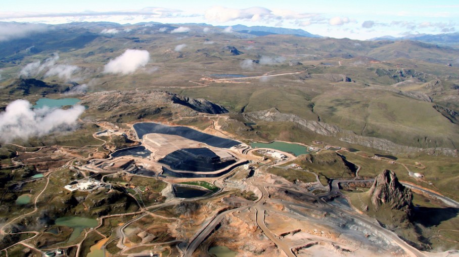 Barrick sells Lagunas Norte mine in Peru to Boroo