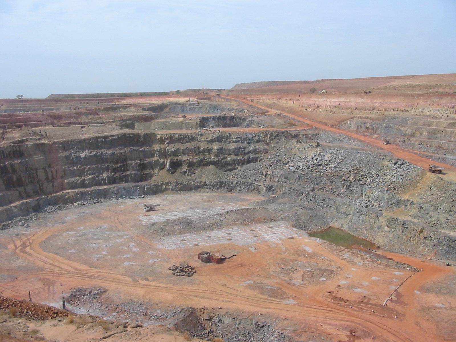 Mining starts at Morila