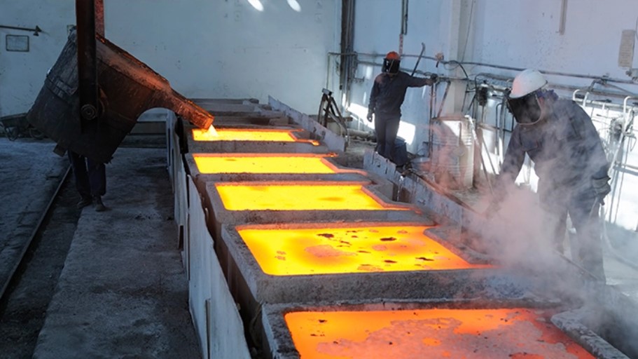 Copper price down while China’s smelters reduce production
