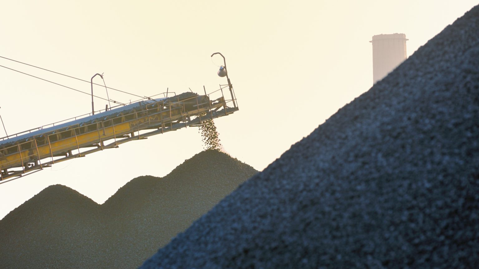 Iron ore price rises as Russia-Ukraine conflict stokes supply concerns