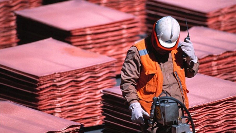 Copper speculators anticipate downturn for market and the world